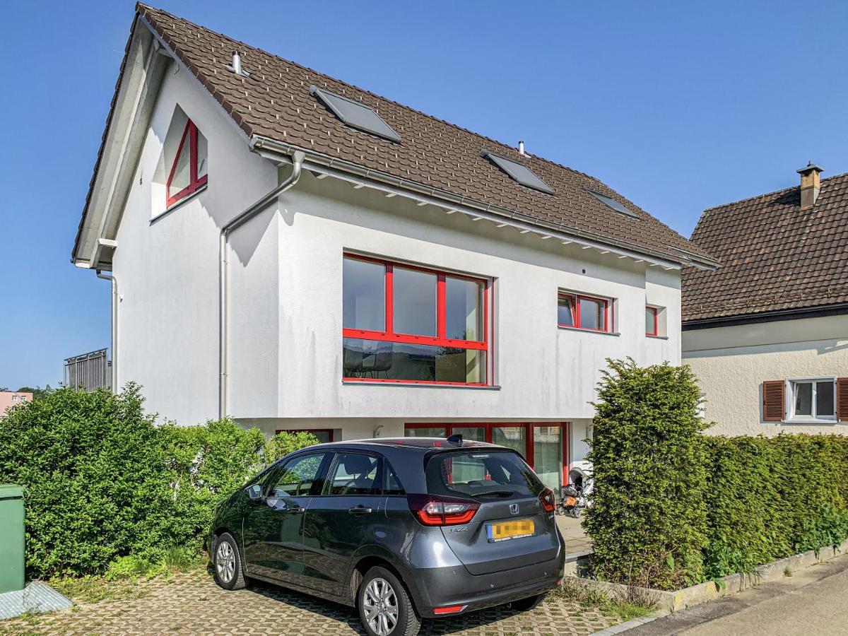 Hotel Haus Zur Lilie Hinwil Exterior foto