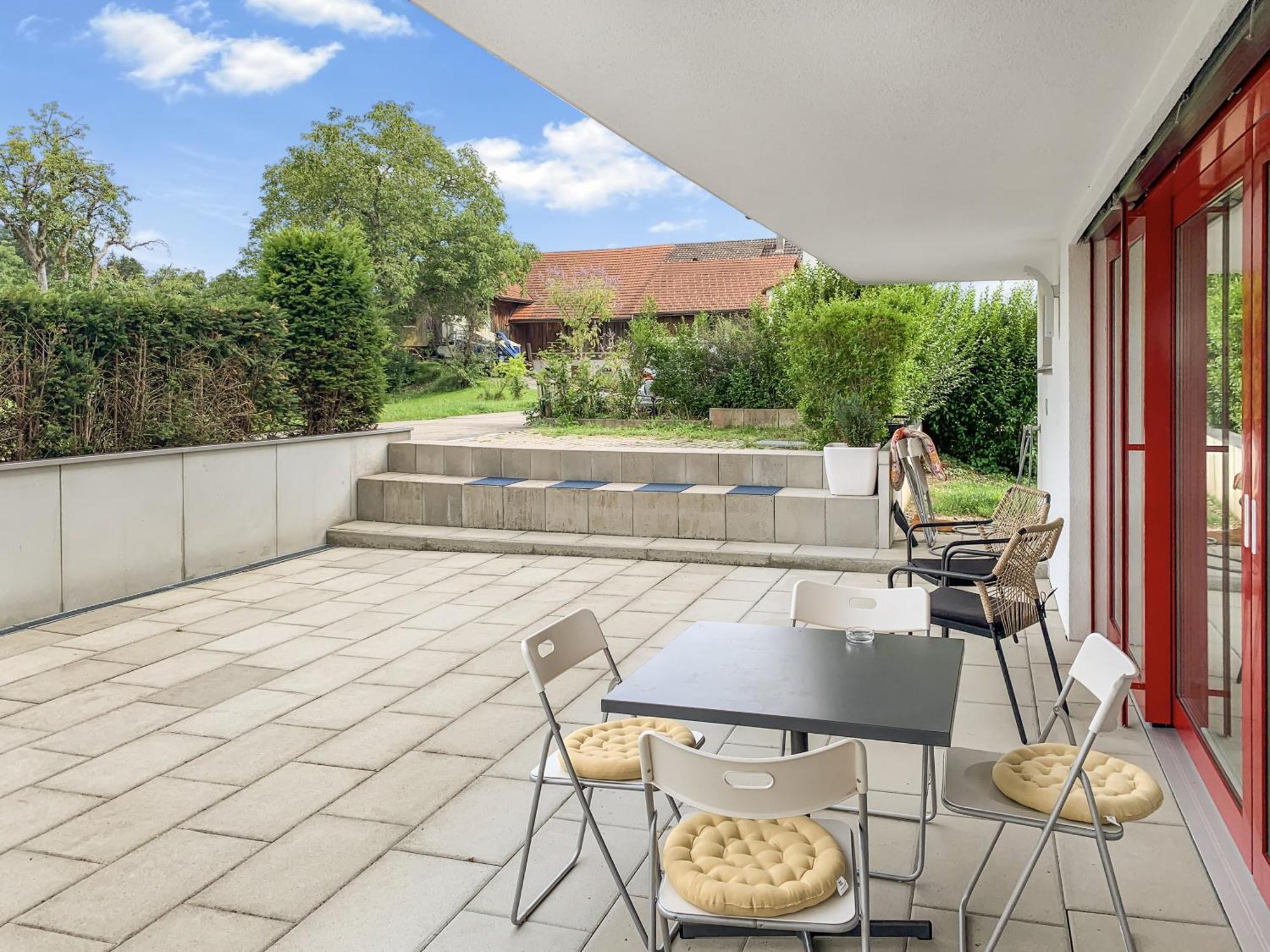 Hotel Haus Zur Lilie Hinwil Exterior foto